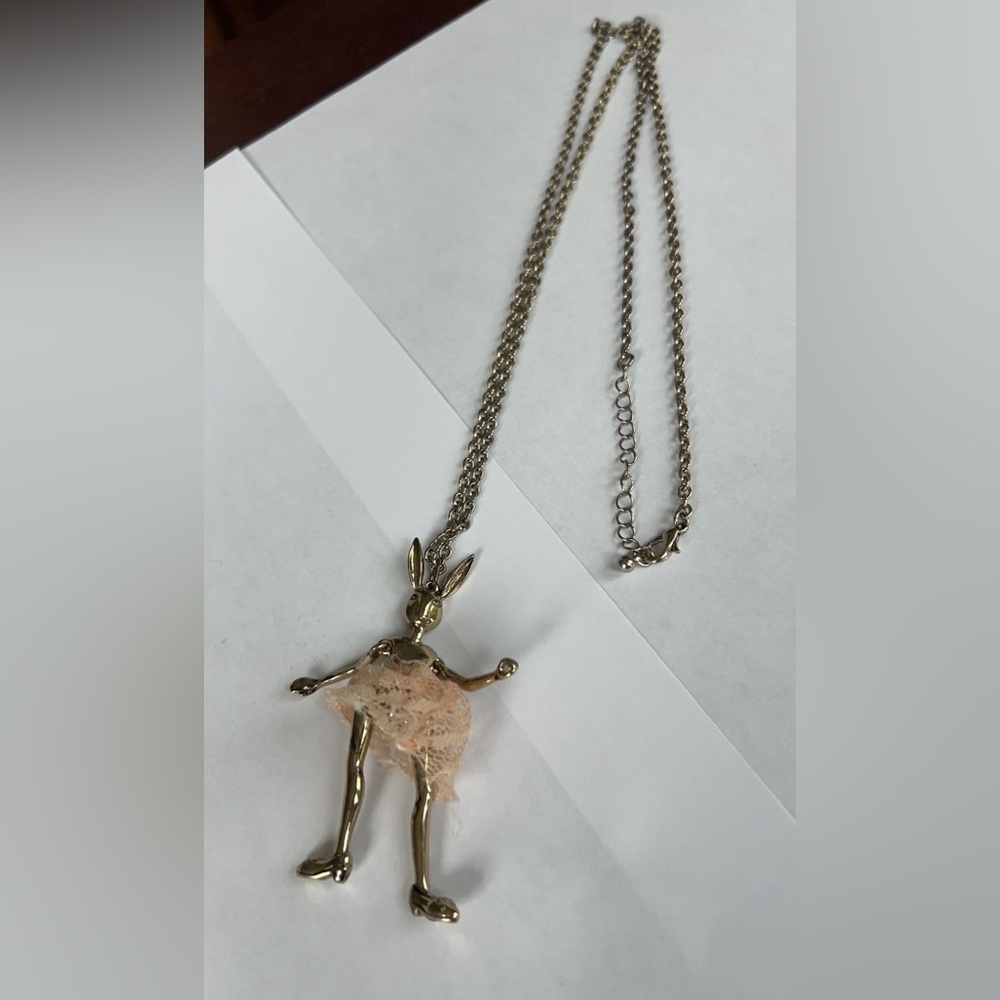 Servane Gaxotte
Necklace 32”